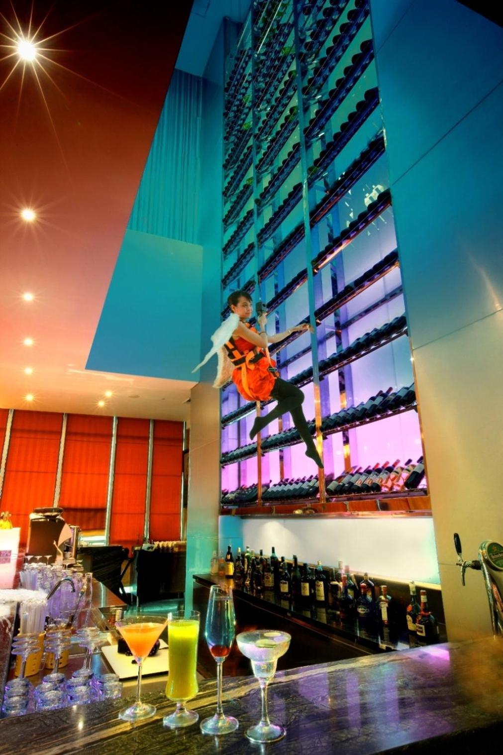 Cambridge Hotel Medan Buitenkant foto