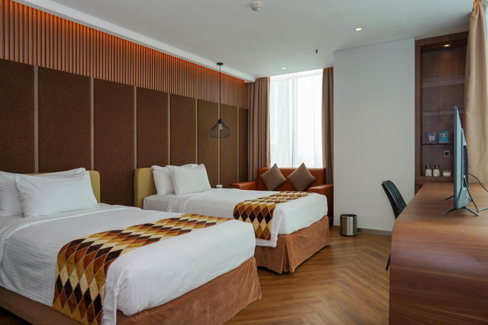 Cambridge Hotel Medan Buitenkant foto
