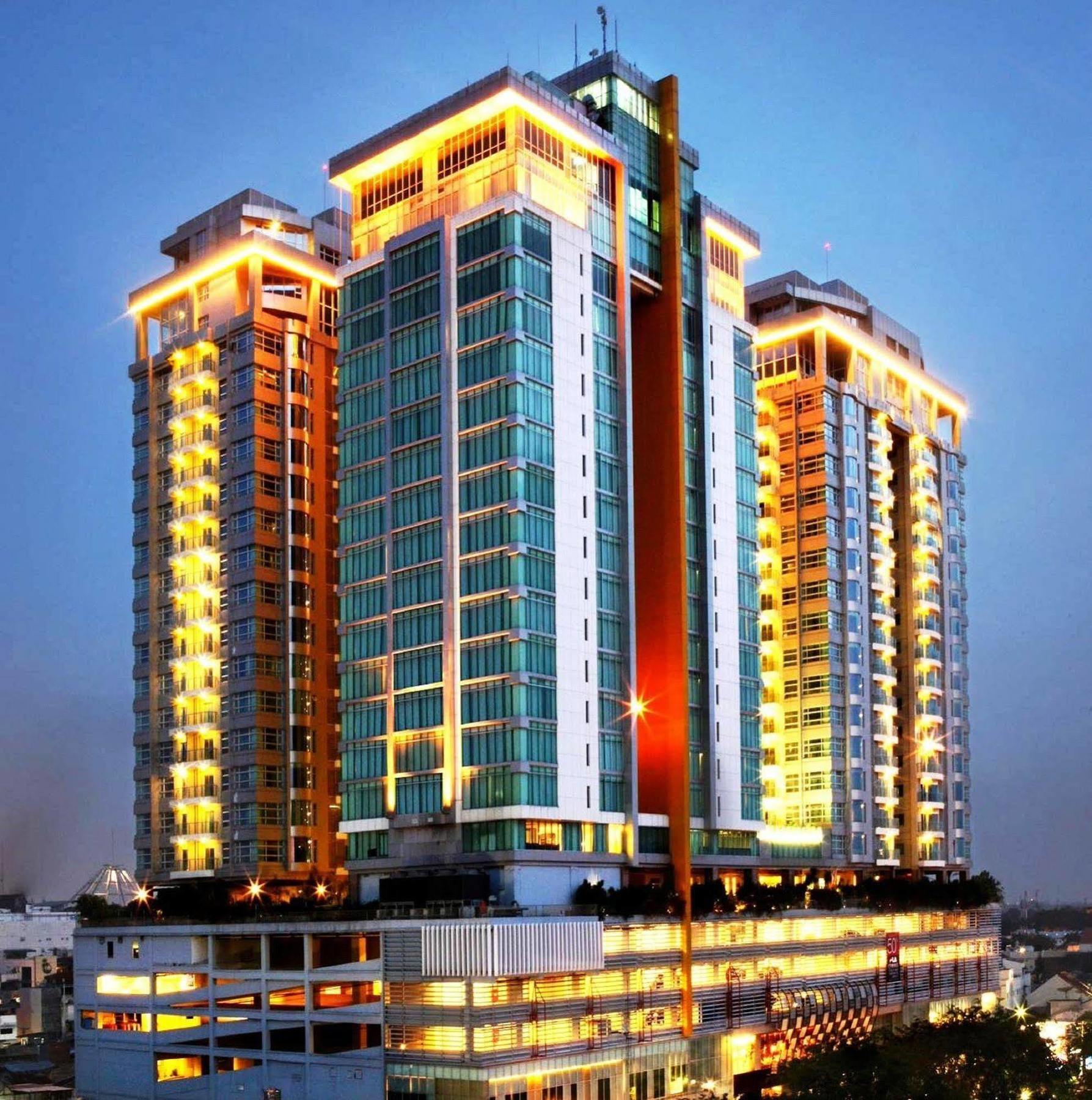 Cambridge Hotel Medan Buitenkant foto